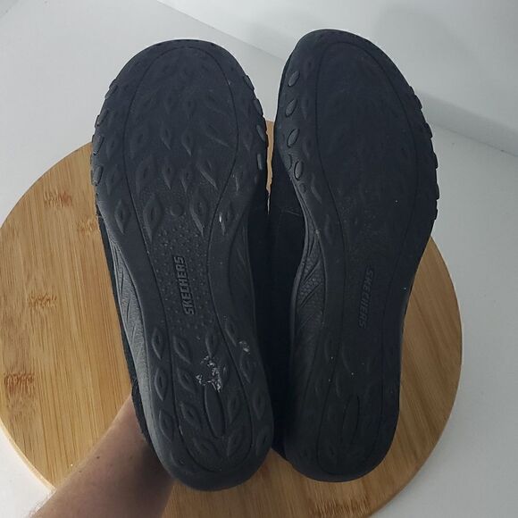 Skechers Women's Just Relax Black Leather Casual Shoes Sneakers Size 9.5 - Picture 10 of 11